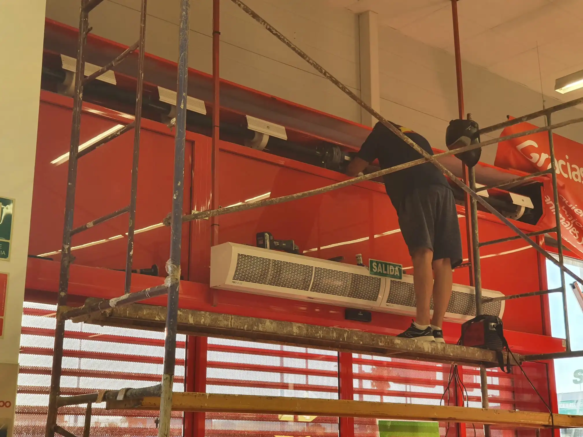 instalacion de puertas automaticas Benidorm